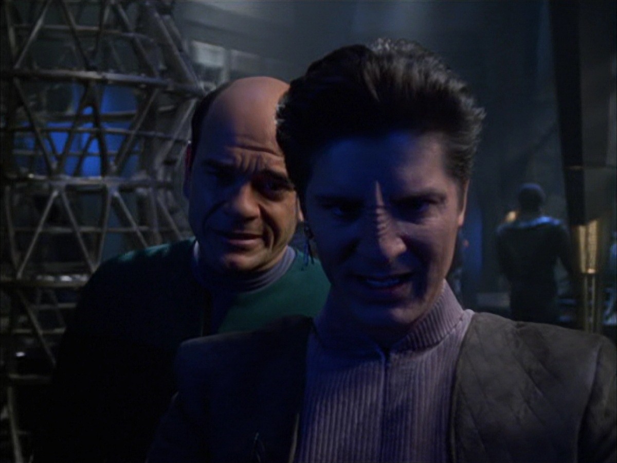 extant_StarTrek_VOY_7x09_7x10-FleshAndBlood_5352.jpg