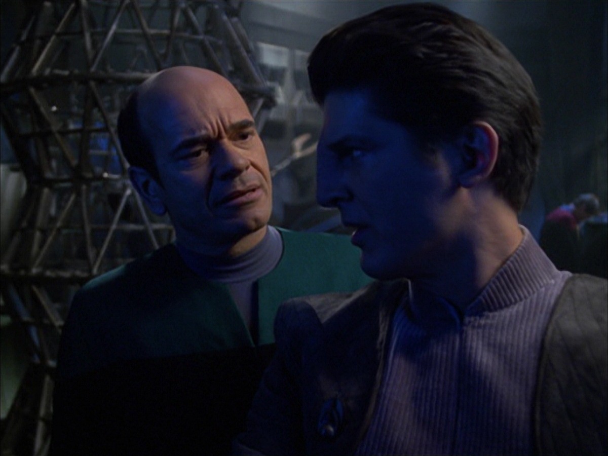 extant_StarTrek_VOY_7x09_7x10-FleshAndBlood_5364.jpg