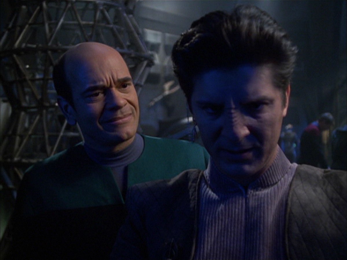 extant_StarTrek_VOY_7x09_7x10-FleshAndBlood_5374.jpg