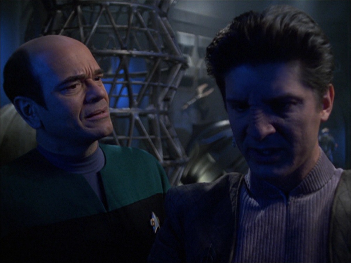 extant_StarTrek_VOY_7x09_7x10-FleshAndBlood_5387.jpg