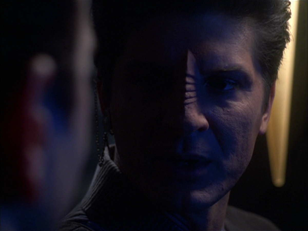 extant_StarTrek_VOY_7x09_7x10-FleshAndBlood_5442.jpg