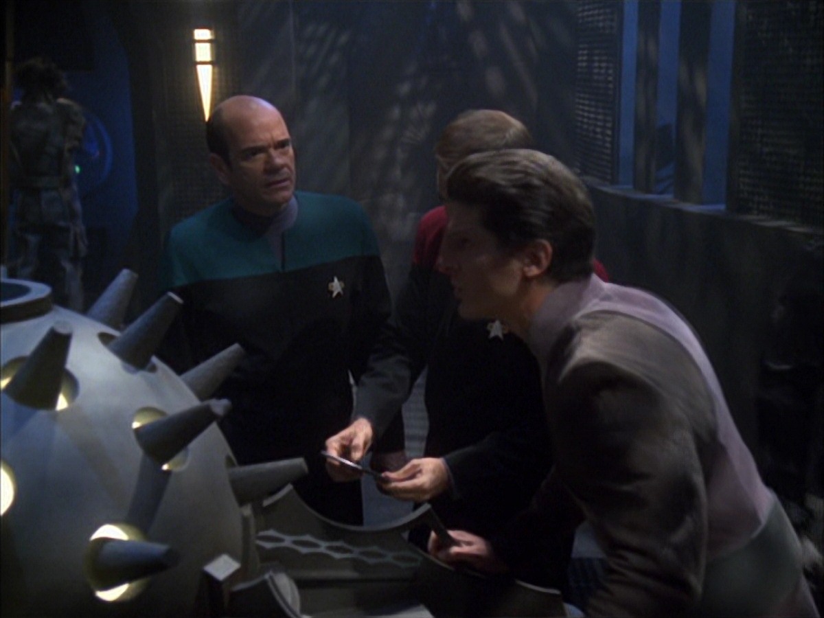 extant_StarTrek_VOY_7x09_7x10-FleshAndBlood_5468.jpg
