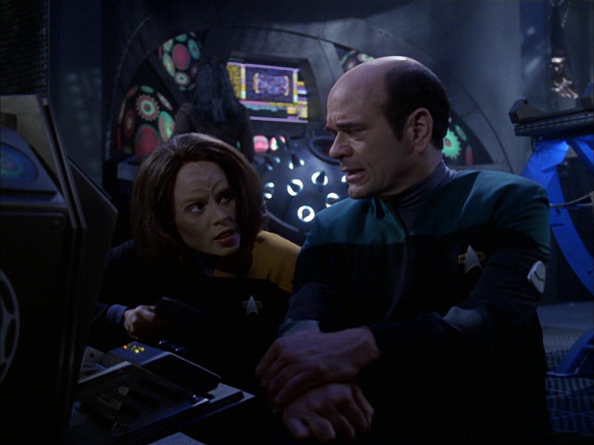extant_StarTrek_VOY_7x09_7x10-FleshAndBlood_5511.jpg