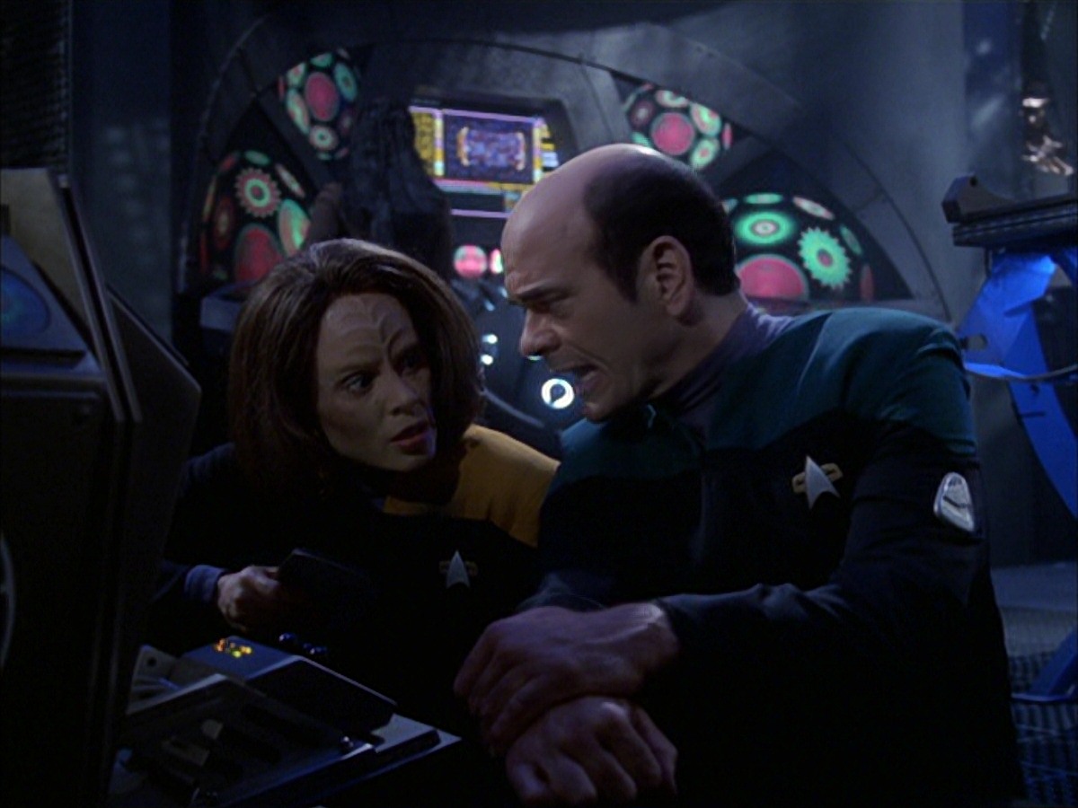 extant_StarTrek_VOY_7x09_7x10-FleshAndBlood_5518.jpg