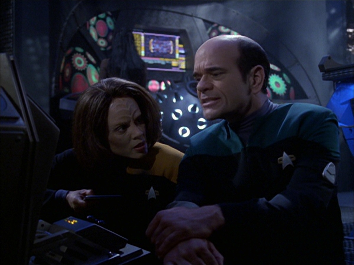 extant_StarTrek_VOY_7x09_7x10-FleshAndBlood_5524.jpg
