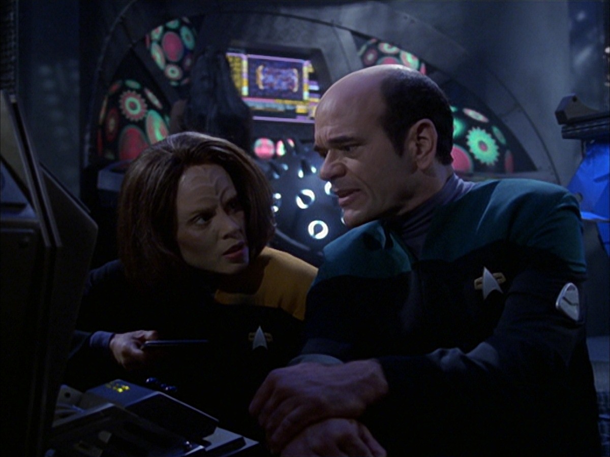extant_StarTrek_VOY_7x09_7x10-FleshAndBlood_5526.jpg