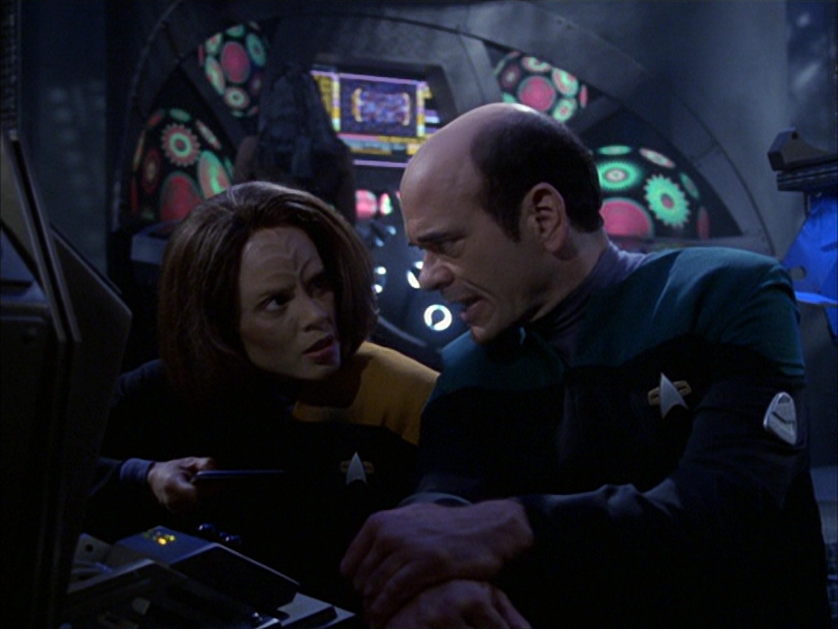 extant_StarTrek_VOY_7x09_7x10-FleshAndBlood_5527.jpg