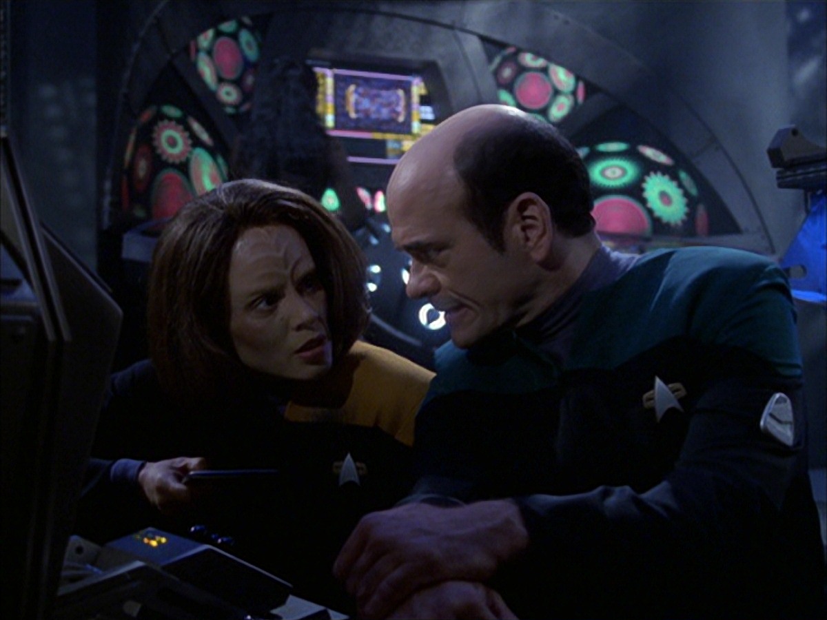 extant_StarTrek_VOY_7x09_7x10-FleshAndBlood_5529.jpg