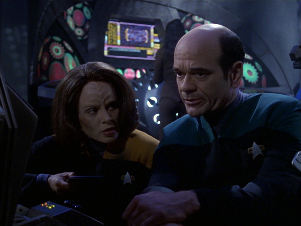extant_StarTrek_VOY_7x09_7x10-FleshAndBlood_5534.jpg