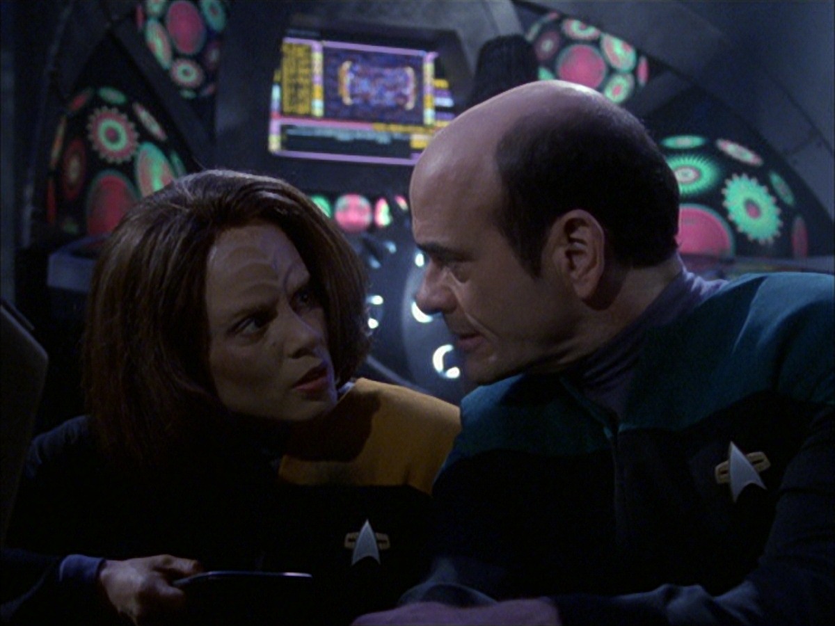 extant_StarTrek_VOY_7x09_7x10-FleshAndBlood_5548.jpg