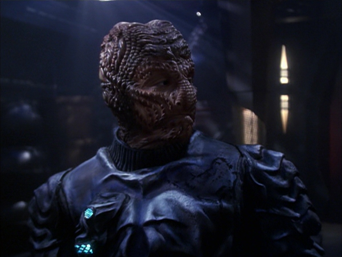extant_StarTrek_VOY_7x09_7x10-FleshAndBlood_5594.jpg