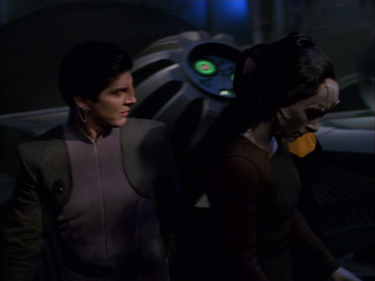 extant_StarTrek_VOY_7x09_7x10-FleshAndBlood_5628.jpg