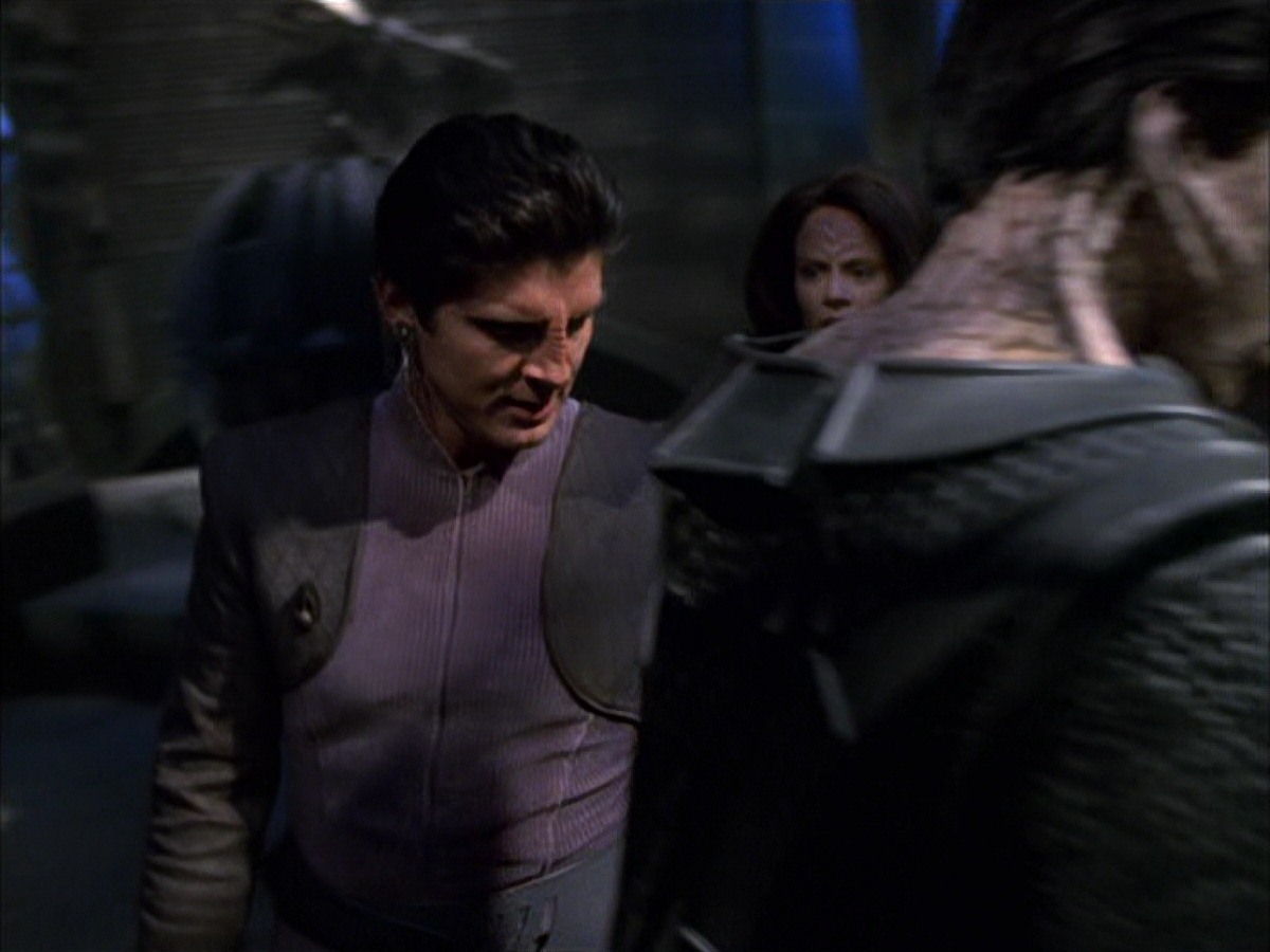 extant_StarTrek_VOY_7x09_7x10-FleshAndBlood_5630.jpg