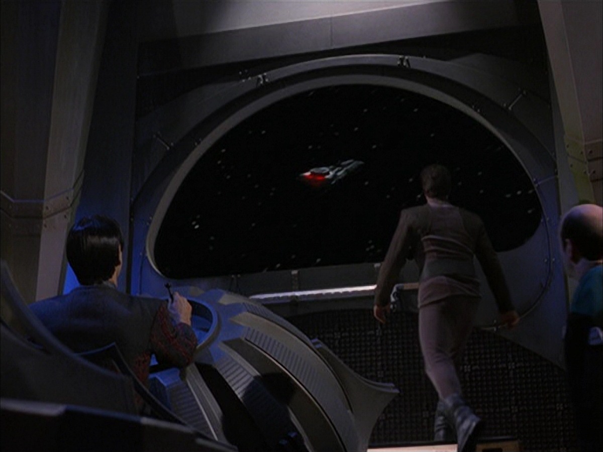 extant_StarTrek_VOY_7x09_7x10-FleshAndBlood_5644.jpg