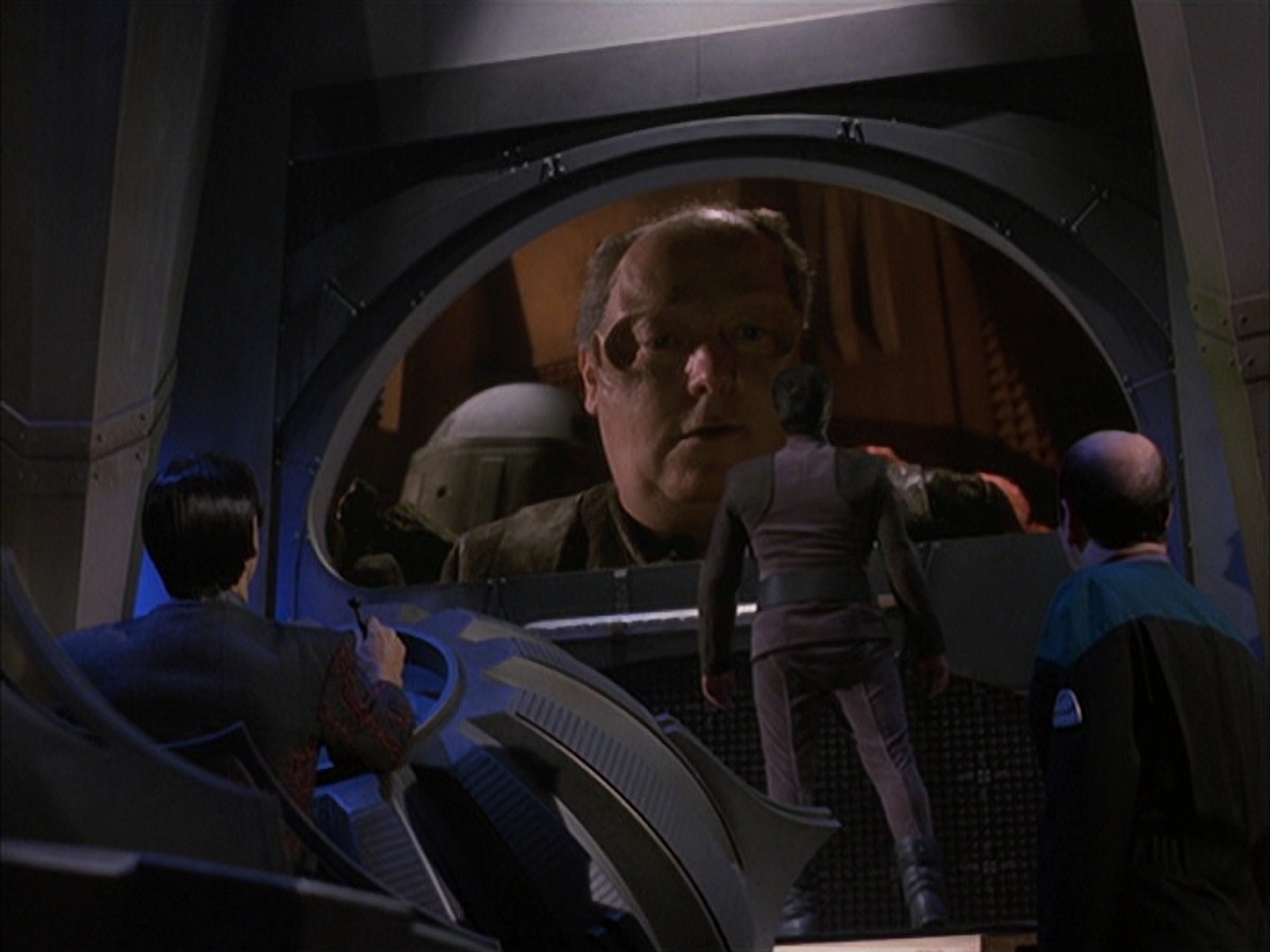 extant_StarTrek_VOY_7x09_7x10-FleshAndBlood_5646.jpg
