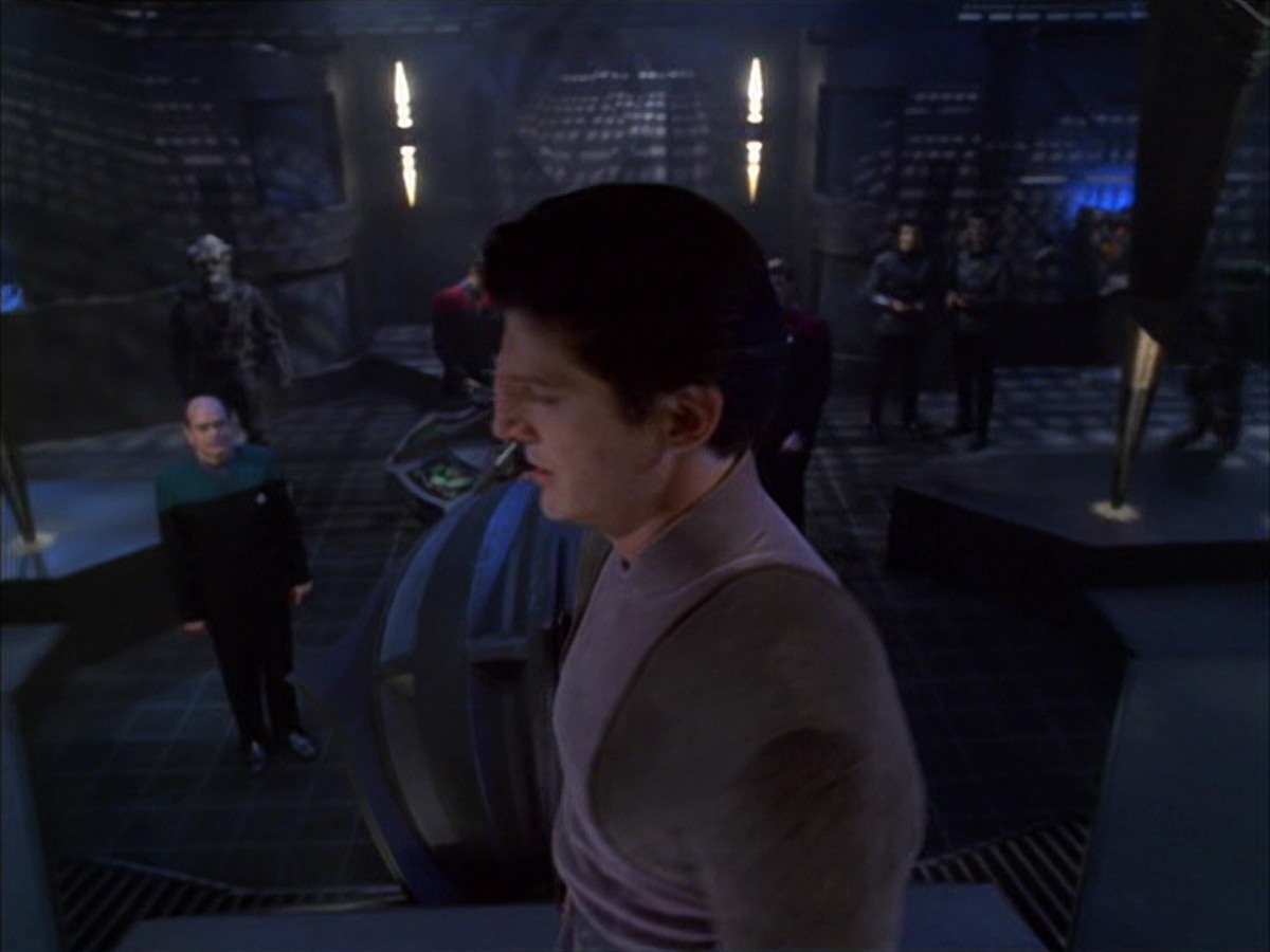 extant_StarTrek_VOY_7x09_7x10-FleshAndBlood_5657.jpg