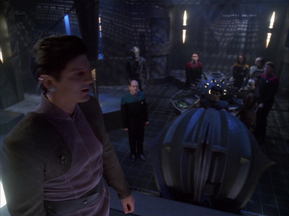 extant_StarTrek_VOY_7x09_7x10-FleshAndBlood_5668.jpg