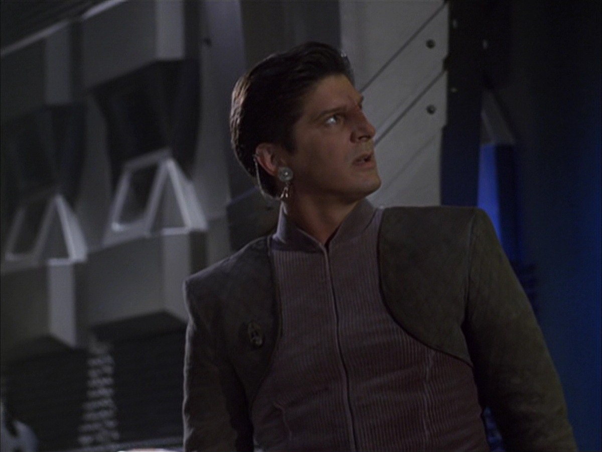 extant_StarTrek_VOY_7x09_7x10-FleshAndBlood_5682.jpg