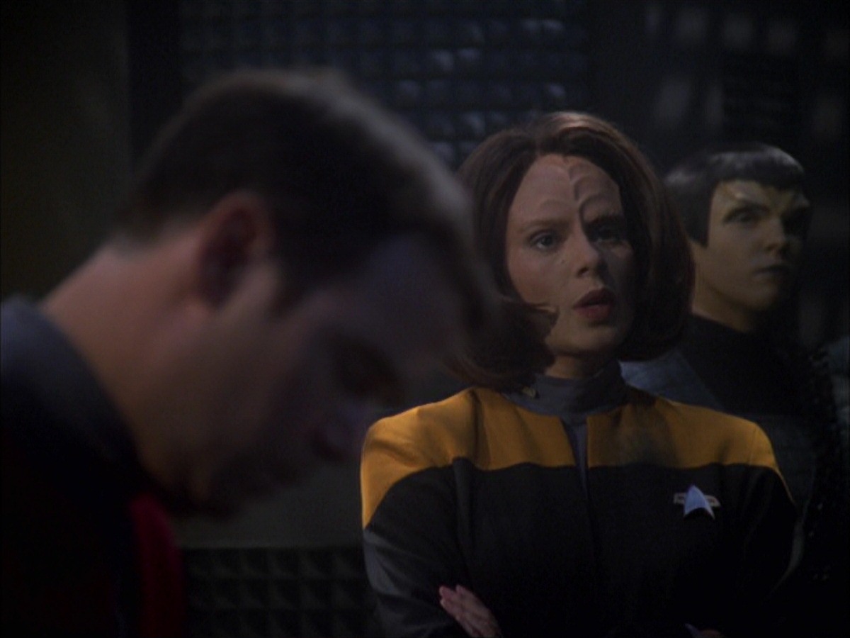 extant_StarTrek_VOY_7x09_7x10-FleshAndBlood_5715.jpg