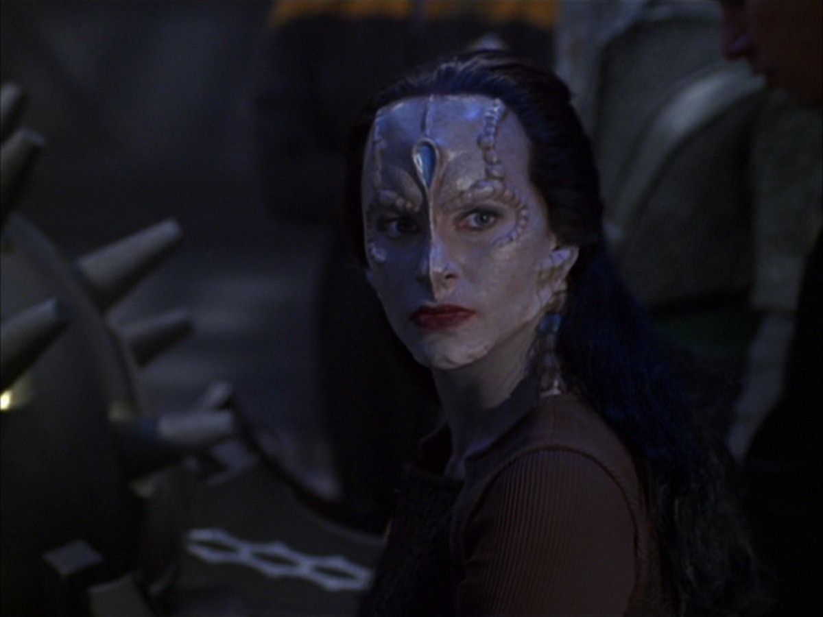 extant_StarTrek_VOY_7x09_7x10-FleshAndBlood_5720.jpg