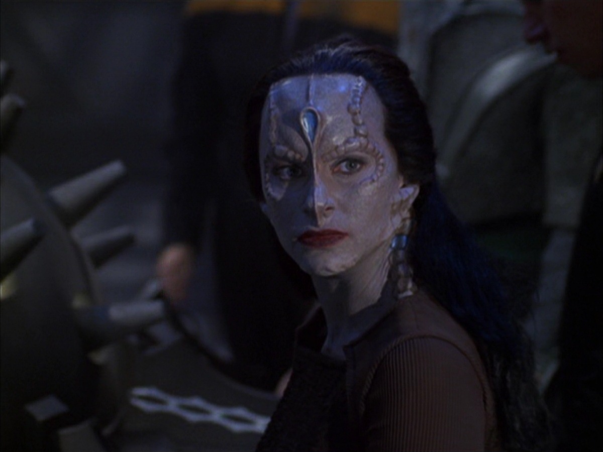 extant_StarTrek_VOY_7x09_7x10-FleshAndBlood_5721.jpg