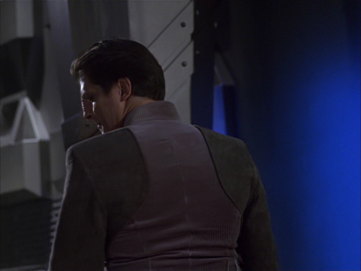 extant_StarTrek_VOY_7x09_7x10-FleshAndBlood_5722.jpg