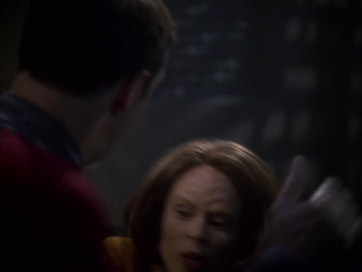 extant_StarTrek_VOY_7x09_7x10-FleshAndBlood_5727.jpg