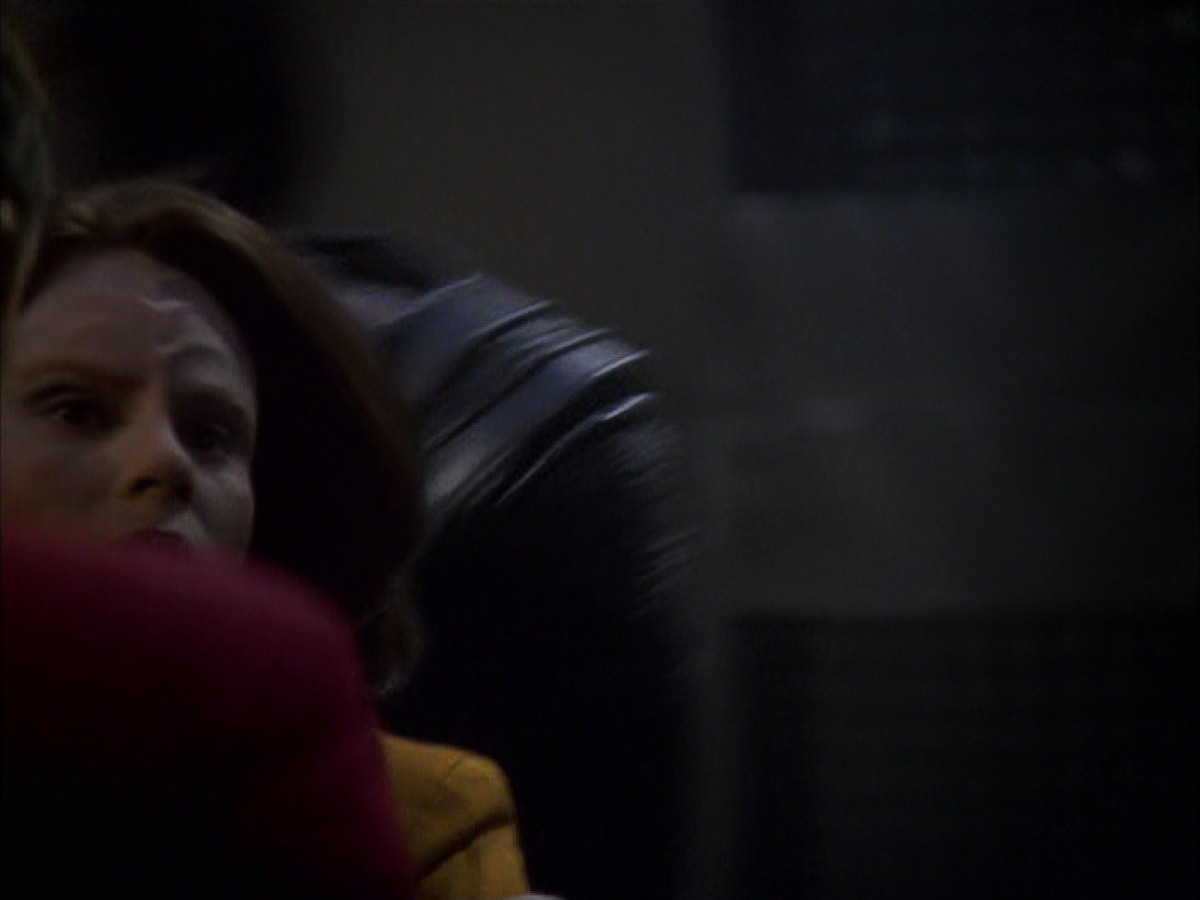 extant_StarTrek_VOY_7x09_7x10-FleshAndBlood_5728.jpg