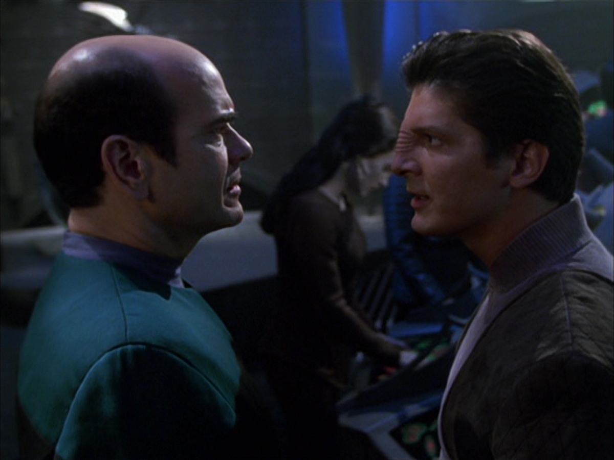 extant_StarTrek_VOY_7x09_7x10-FleshAndBlood_5788.jpg