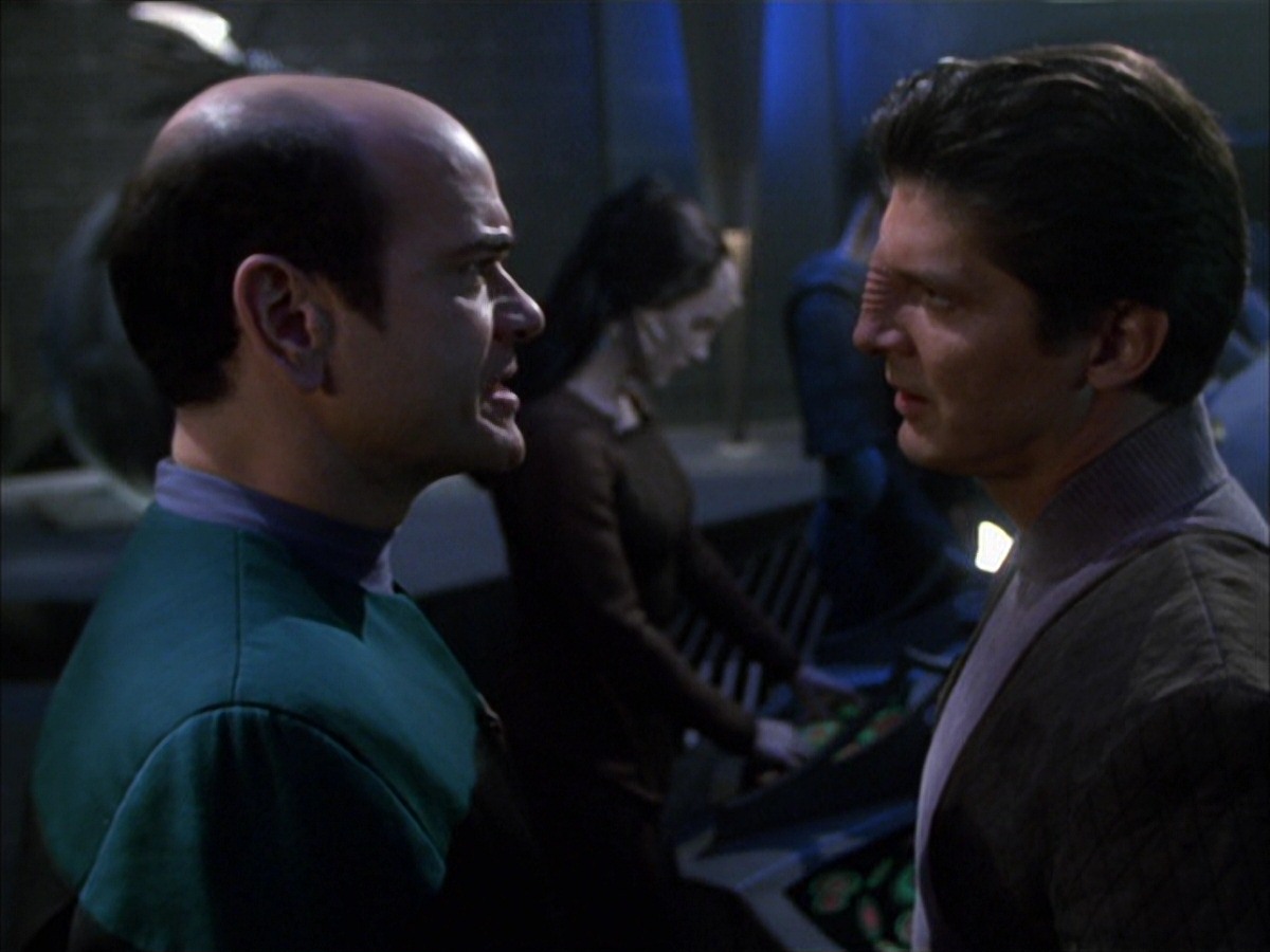 extant_StarTrek_VOY_7x09_7x10-FleshAndBlood_5800.jpg