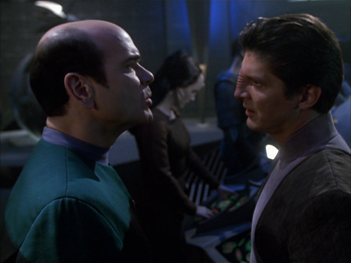 extant_StarTrek_VOY_7x09_7x10-FleshAndBlood_5801.jpg