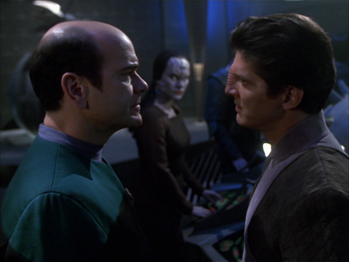 extant_StarTrek_VOY_7x09_7x10-FleshAndBlood_5807.jpg