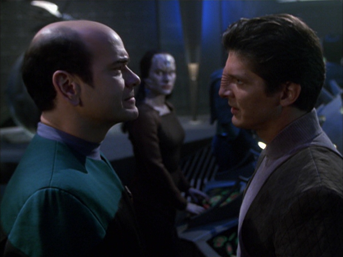 extant_StarTrek_VOY_7x09_7x10-FleshAndBlood_5810.jpg