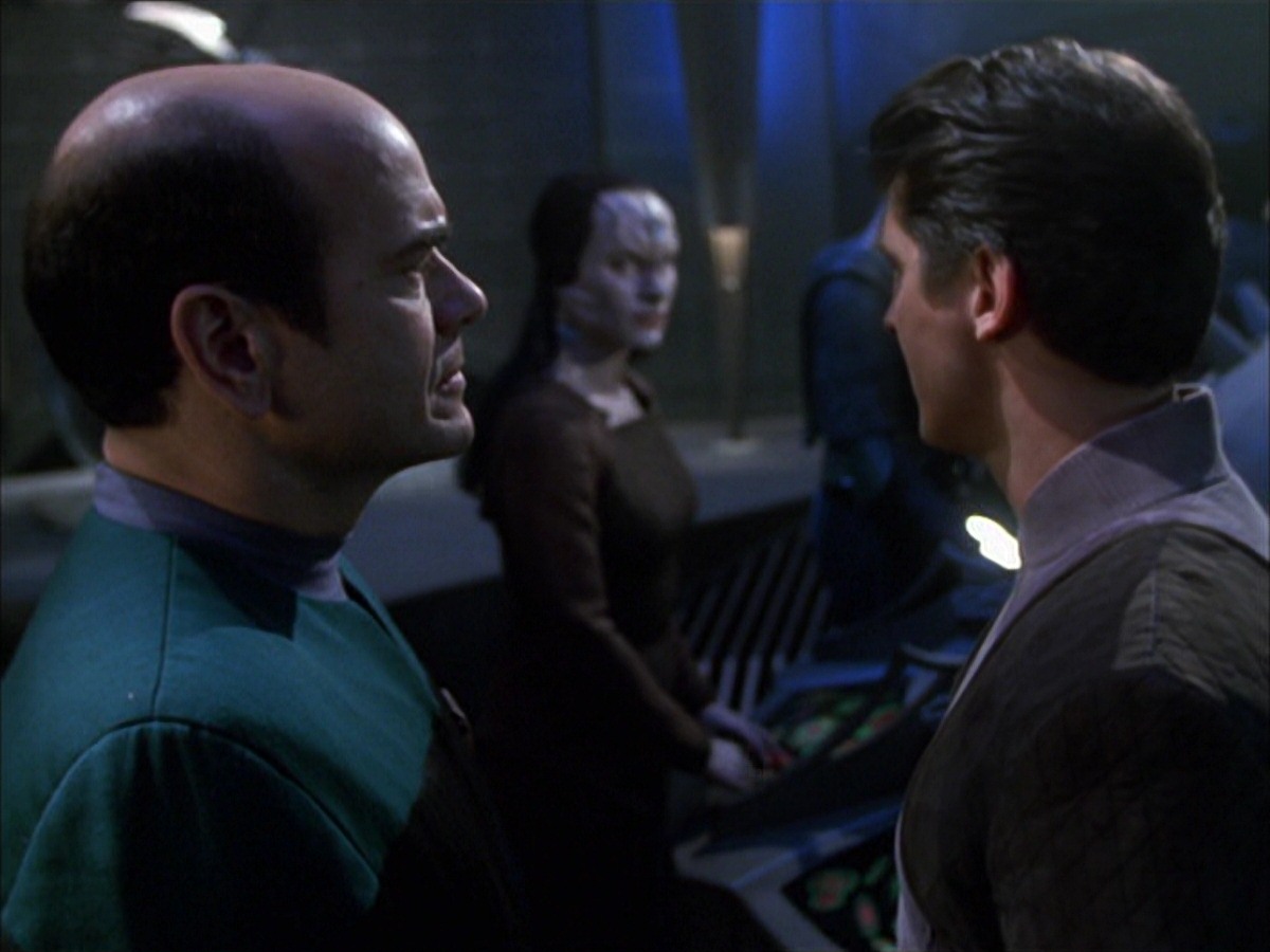 extant_StarTrek_VOY_7x09_7x10-FleshAndBlood_5820.jpg