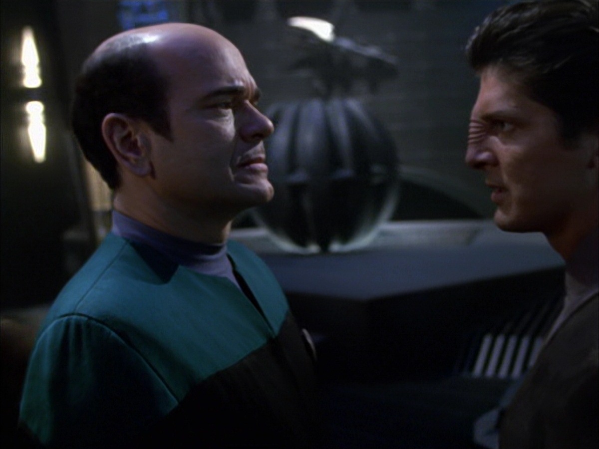 extant_StarTrek_VOY_7x09_7x10-FleshAndBlood_5824.jpg