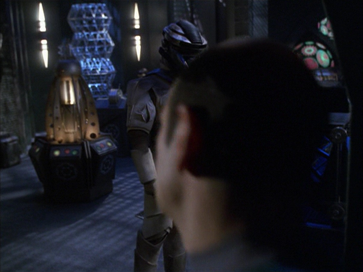 extant_StarTrek_VOY_7x09_7x10-FleshAndBlood_5837.jpg