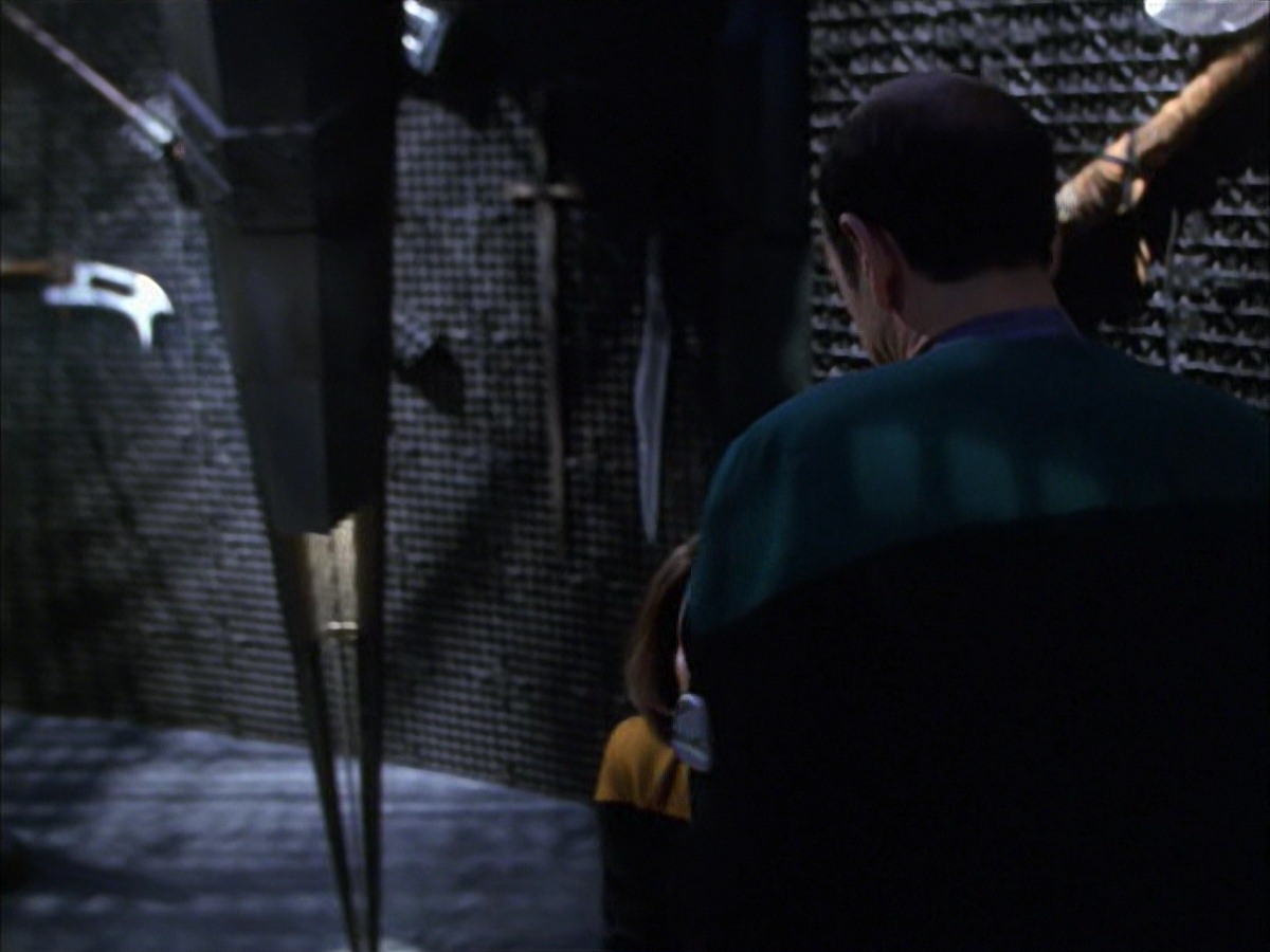 extant_StarTrek_VOY_7x09_7x10-FleshAndBlood_5851.jpg