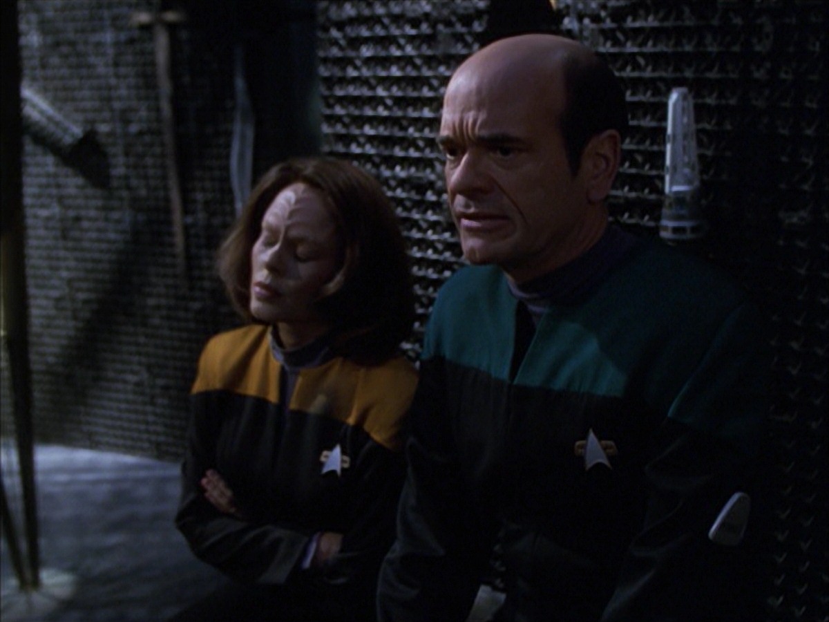 extant_StarTrek_VOY_7x09_7x10-FleshAndBlood_5860.jpg
