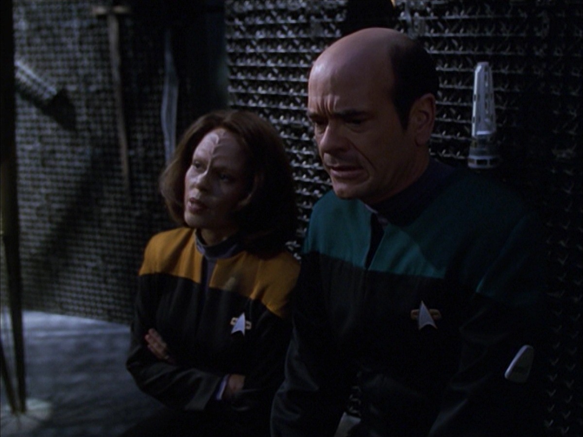 extant_StarTrek_VOY_7x09_7x10-FleshAndBlood_5863.jpg