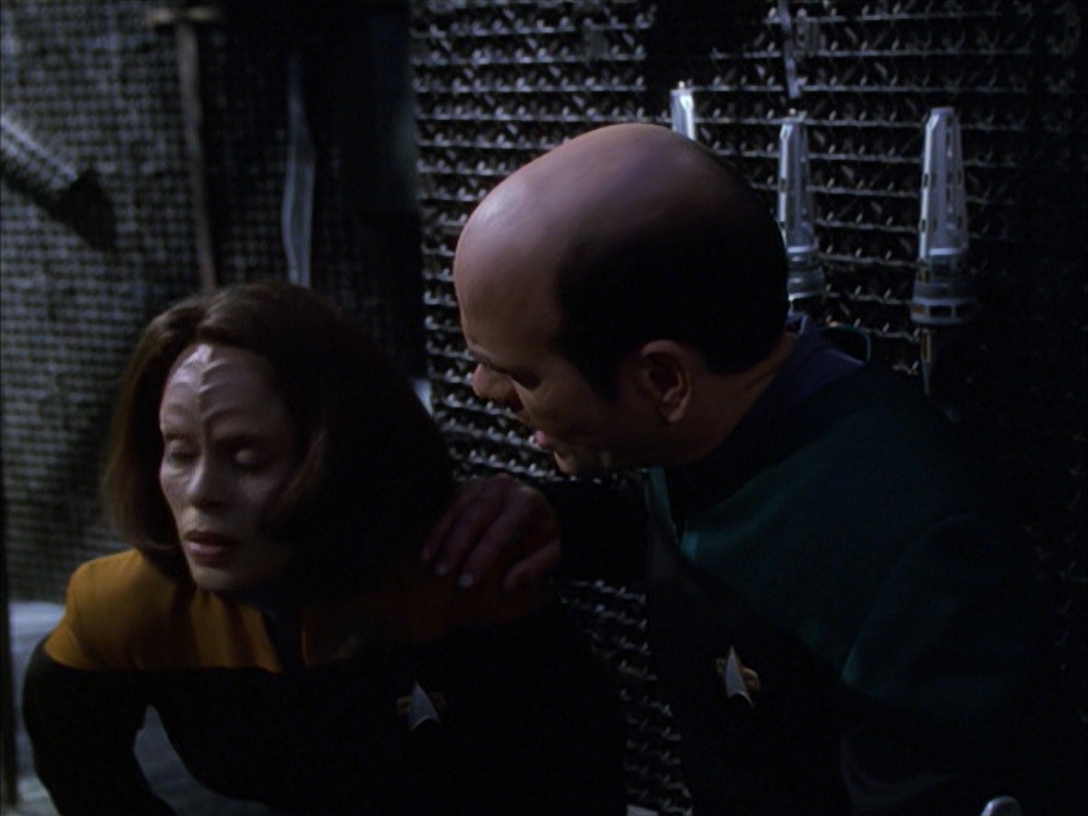 extant_StarTrek_VOY_7x09_7x10-FleshAndBlood_5884.jpg