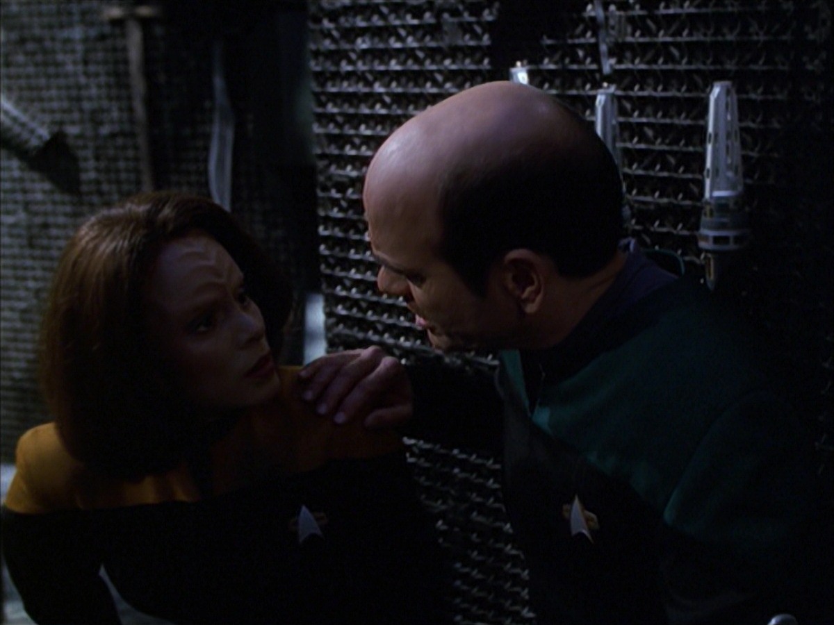extant_StarTrek_VOY_7x09_7x10-FleshAndBlood_5885.jpg