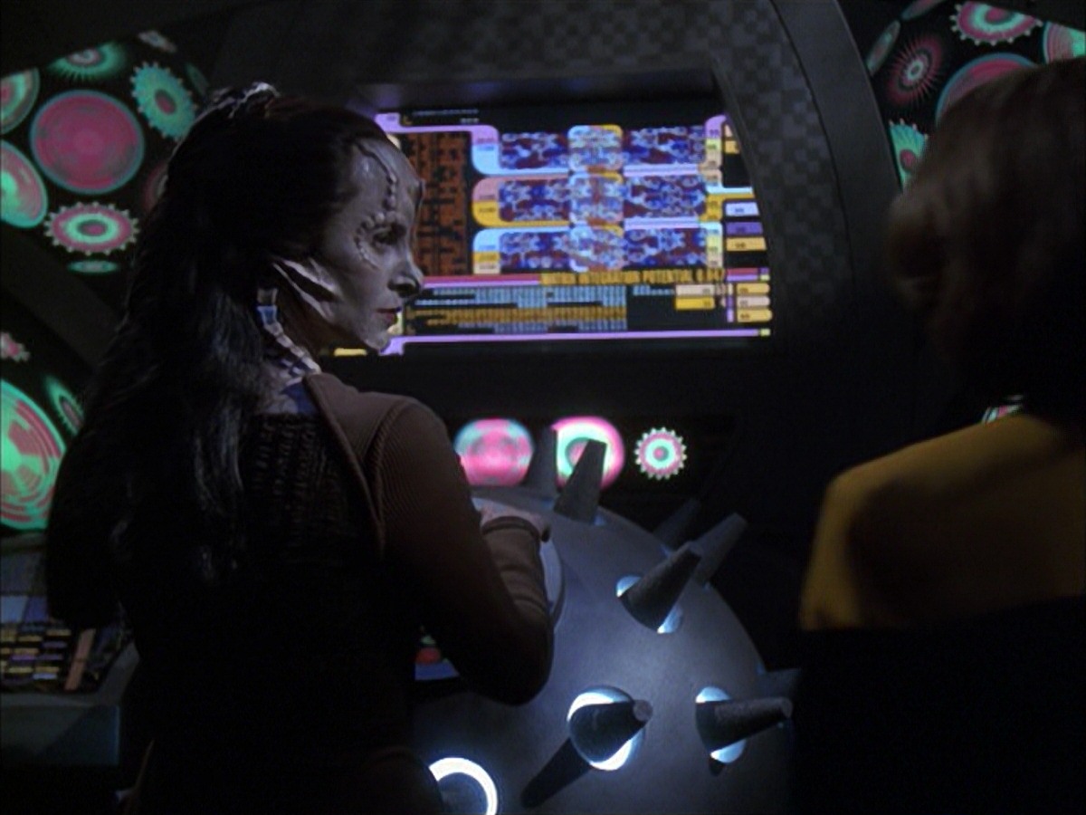 extant_StarTrek_VOY_7x09_7x10-FleshAndBlood_5895.jpg
