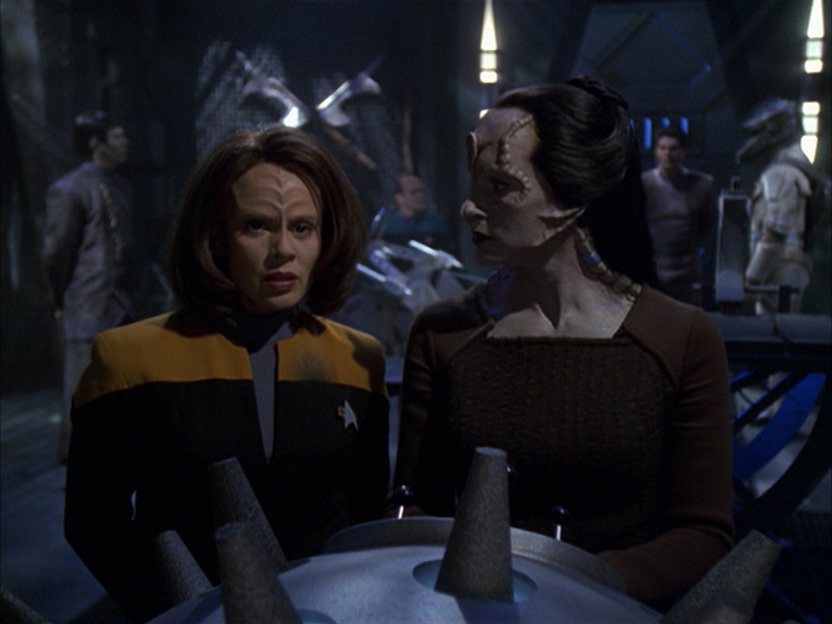 extant_StarTrek_VOY_7x09_7x10-FleshAndBlood_5944.jpg