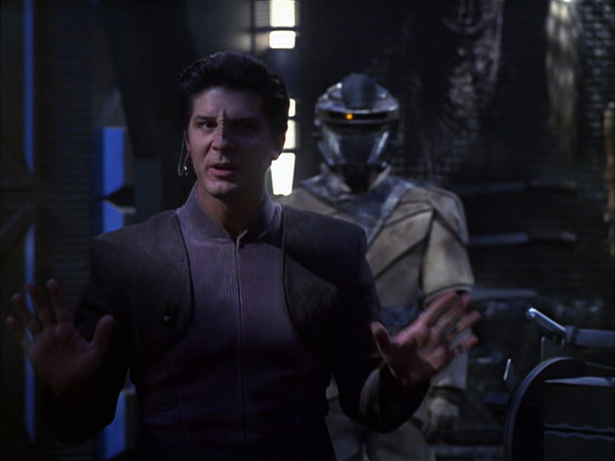 extant_StarTrek_VOY_7x09_7x10-FleshAndBlood_5965.jpg