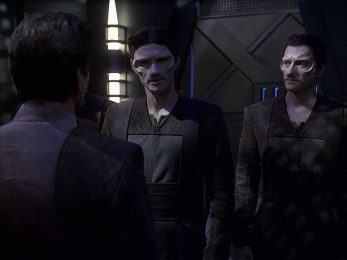 extant_StarTrek_VOY_7x09_7x10-FleshAndBlood_5986.jpg