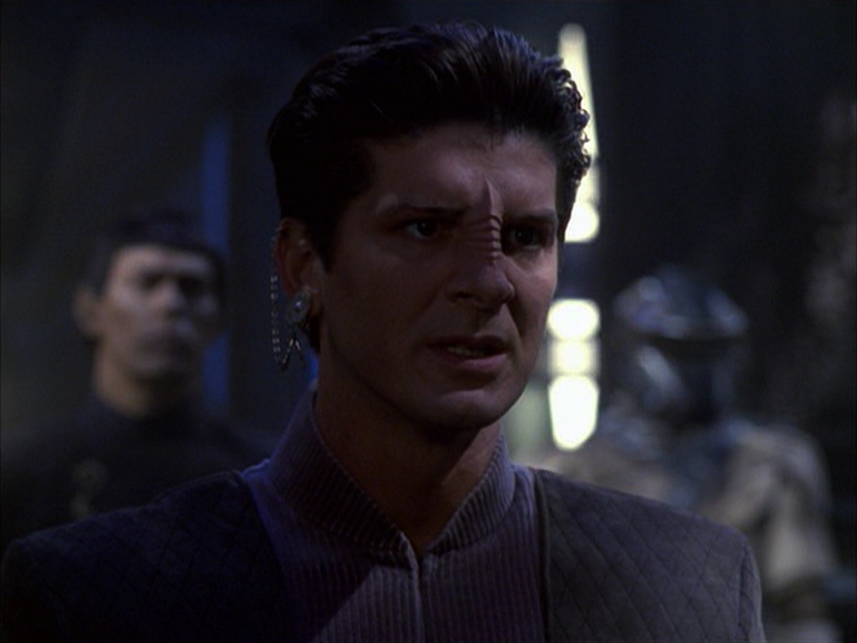 extant_StarTrek_VOY_7x09_7x10-FleshAndBlood_6003.jpg