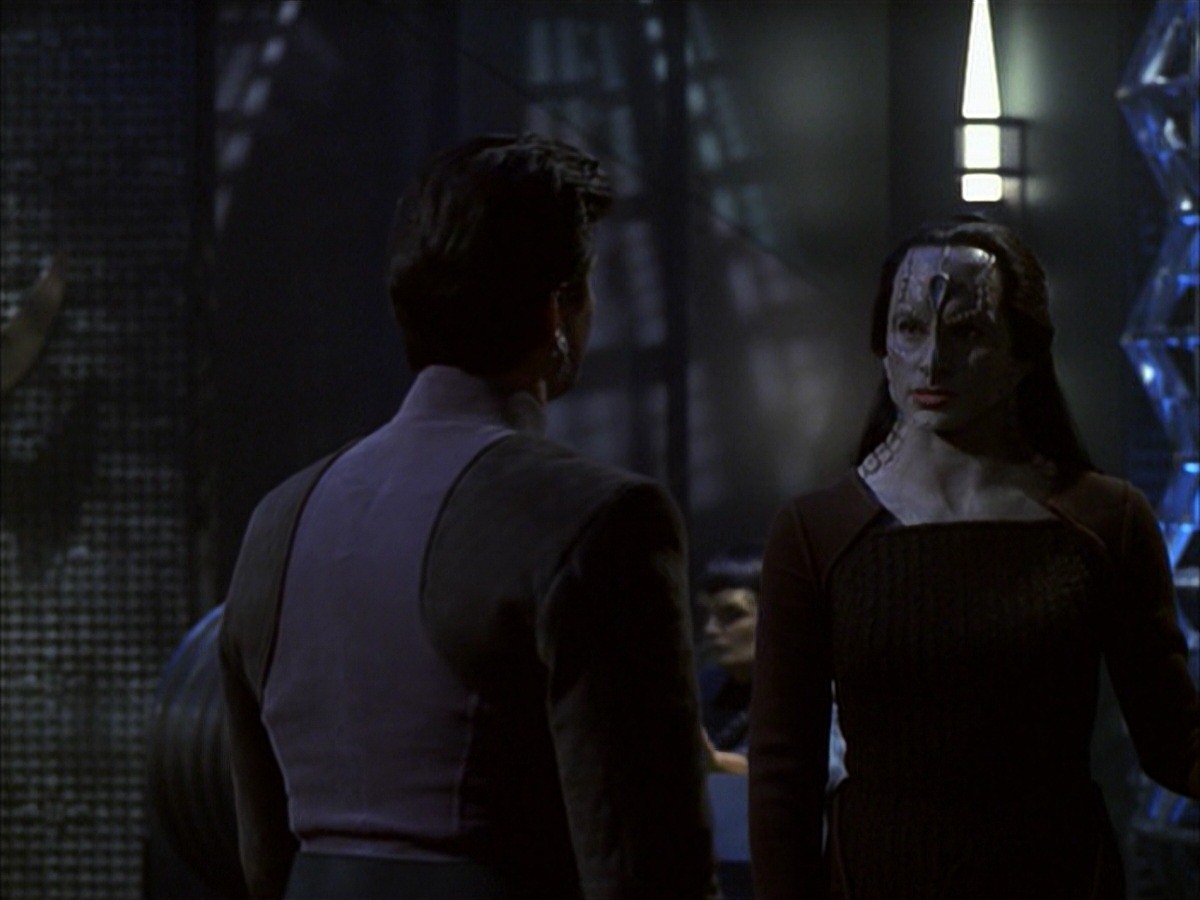 extant_StarTrek_VOY_7x09_7x10-FleshAndBlood_6048.jpg
