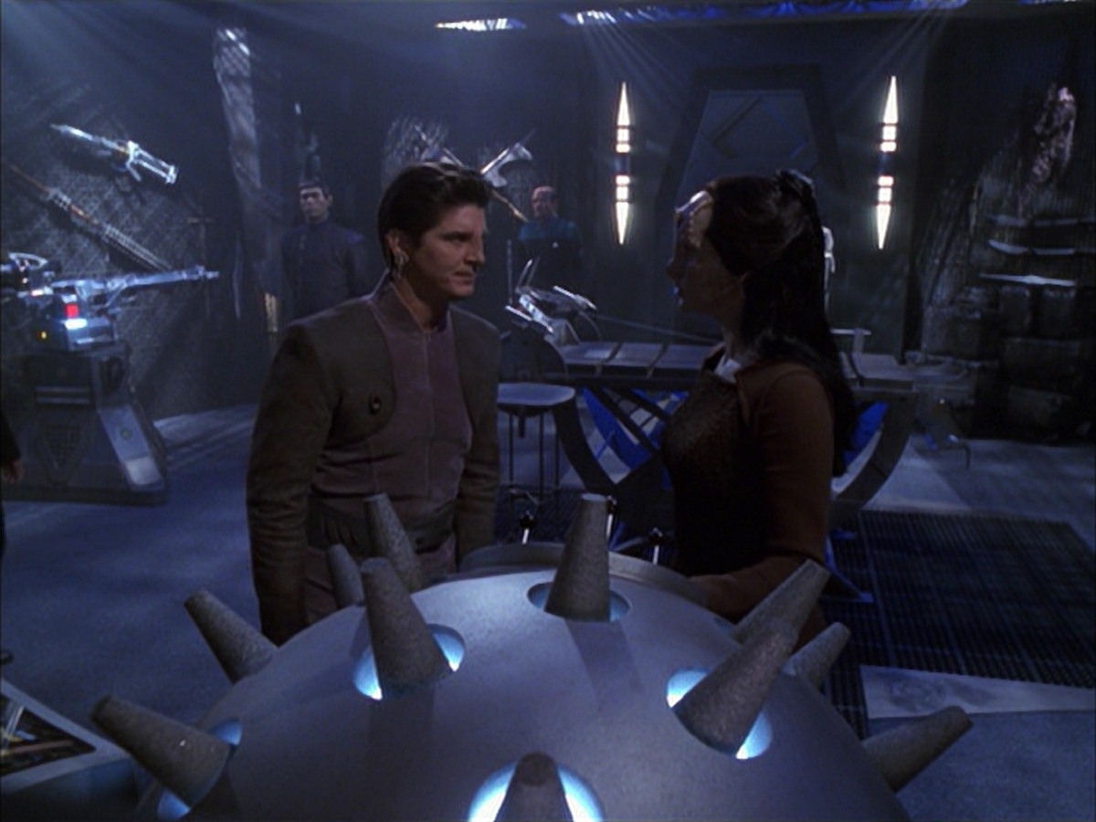 extant_StarTrek_VOY_7x09_7x10-FleshAndBlood_6049.jpg