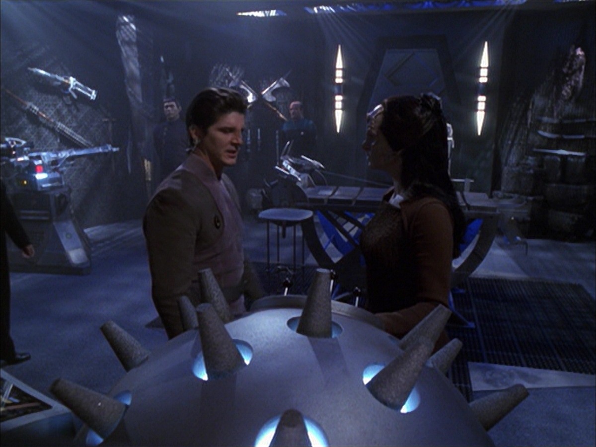 extant_StarTrek_VOY_7x09_7x10-FleshAndBlood_6050.jpg
