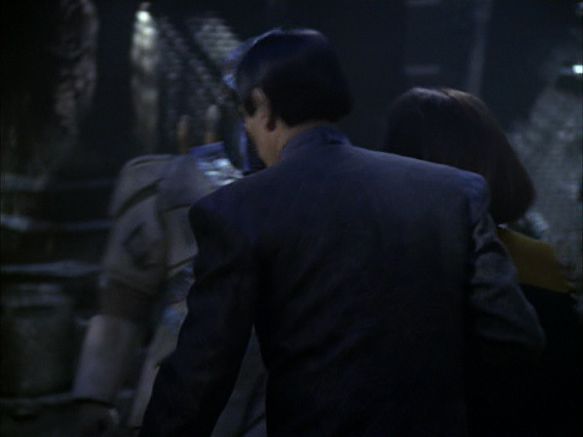 extant_StarTrek_VOY_7x09_7x10-FleshAndBlood_6062.jpg
